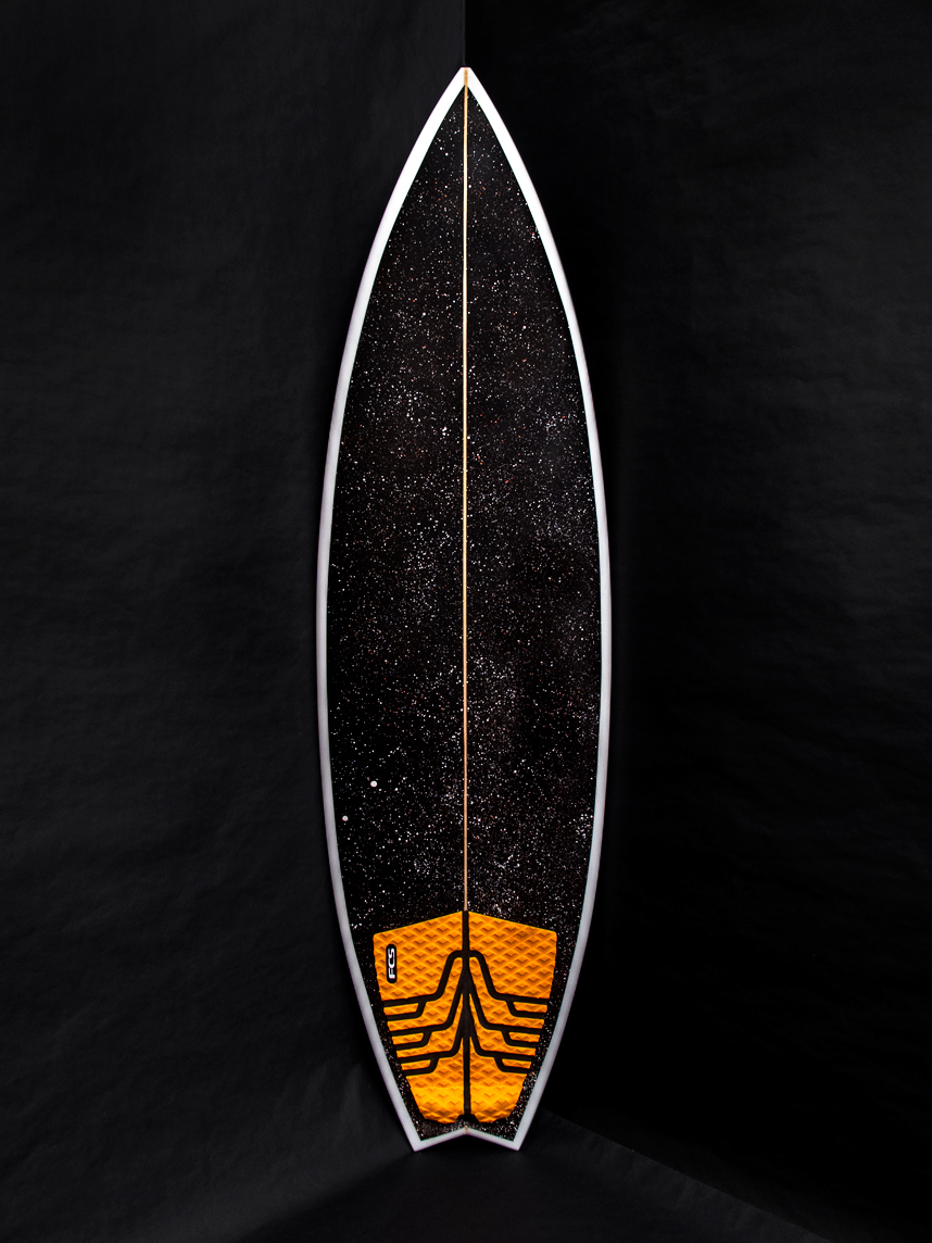 HANDPAINTED SURFBOARD
MIREIA RUIZ
2015